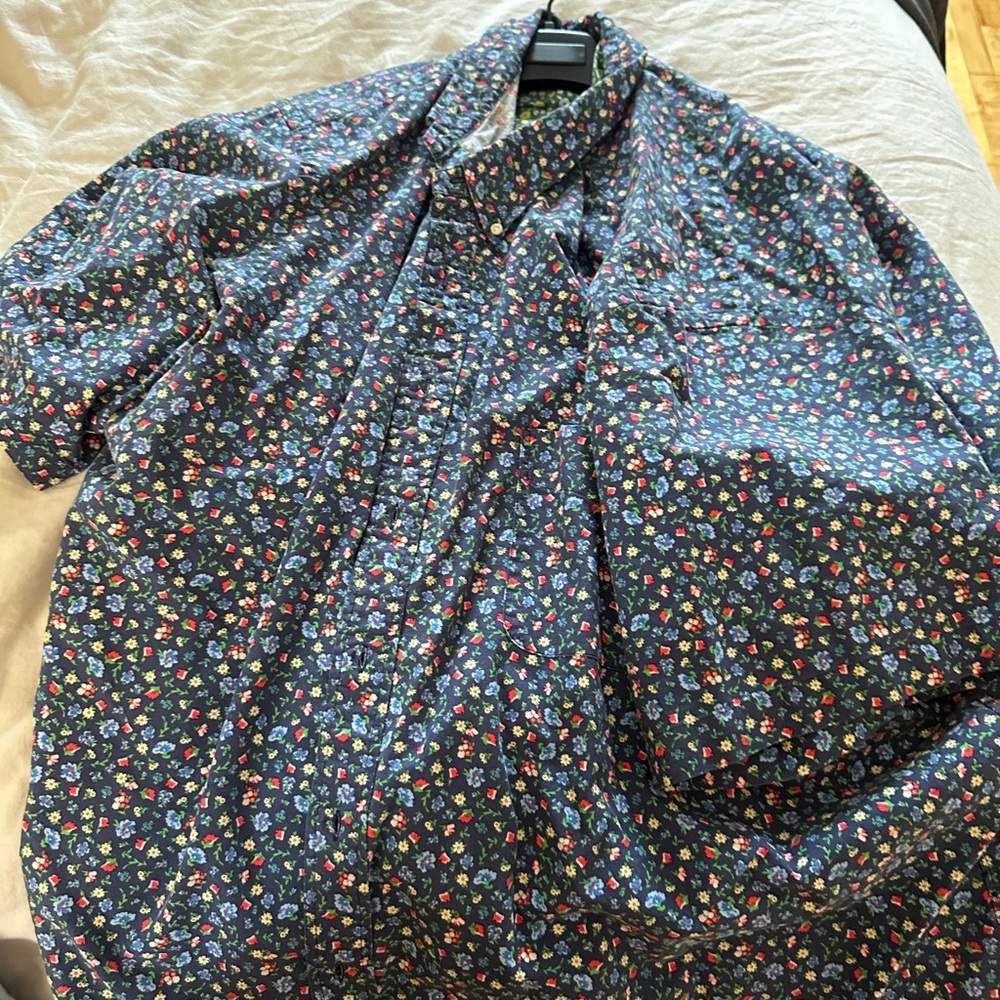 Polo button up 4 XL